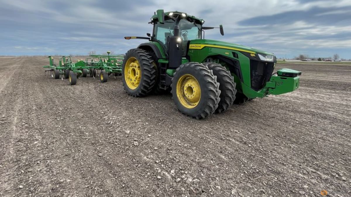 Deere tapping into Apple-like tech mannequin to drive income